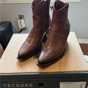 Tecovas Women's Brown Ankle Boots